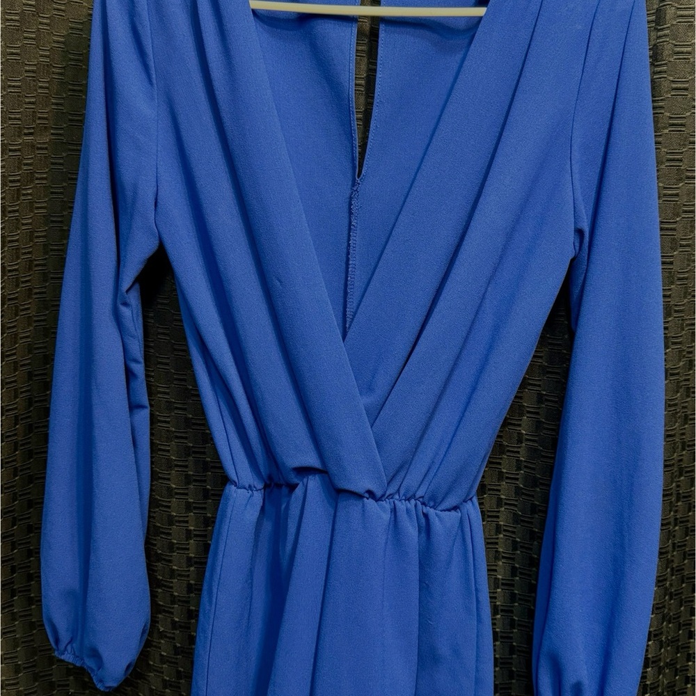 Elegant Blue Long Sleeve Romper